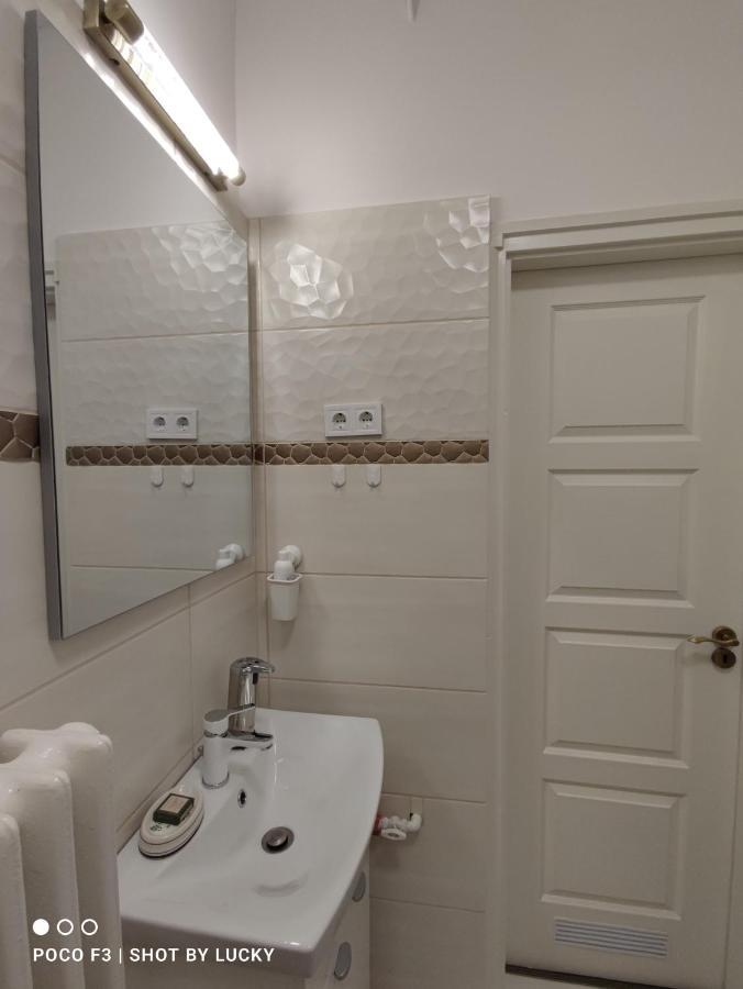 דברצן Central Palace Apartman מראה חיצוני תמונה