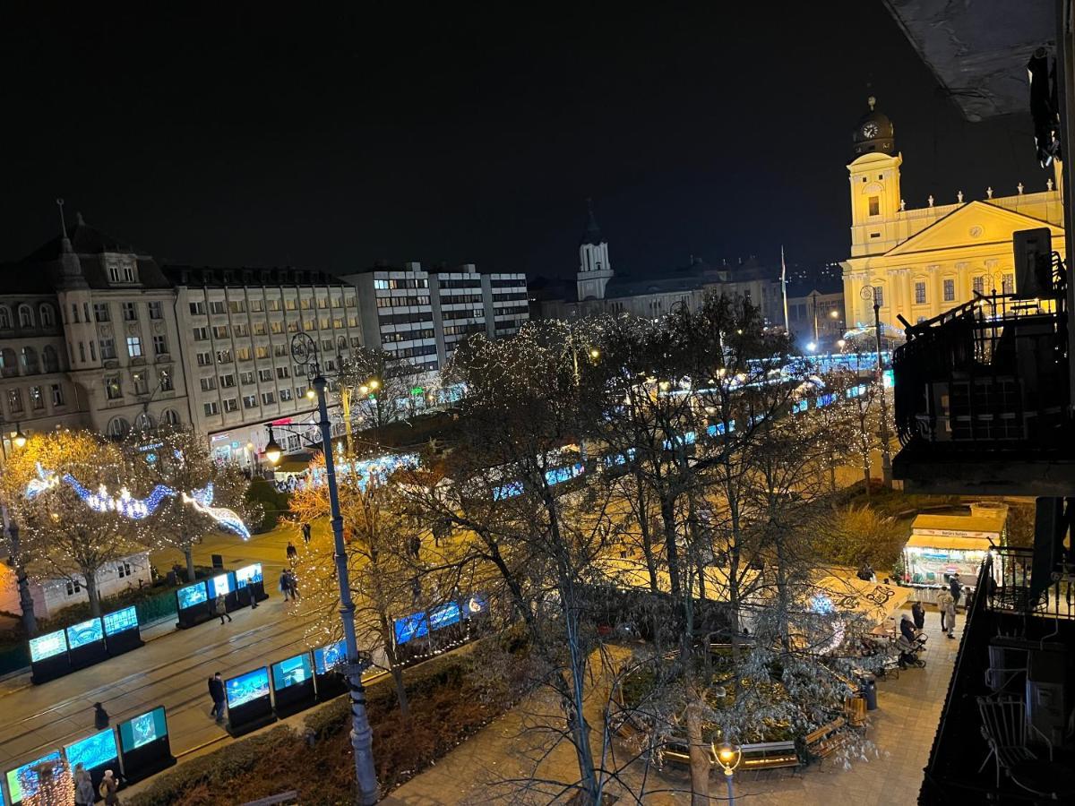 דברצן Central Palace Apartman מראה חיצוני תמונה